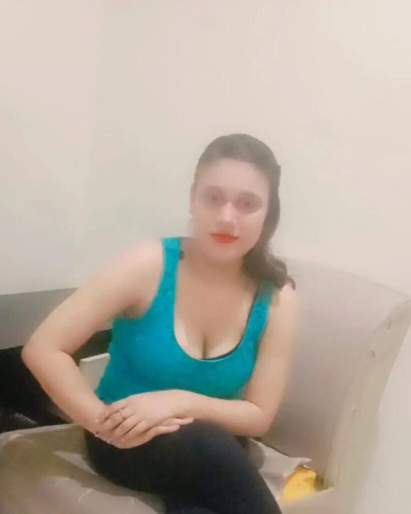 Desi Indian Girl and Pakistani Viral